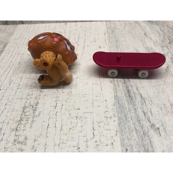 Littlest Pet Shop Chow Chow #117 Puppy Dog - Picture 3 of 3